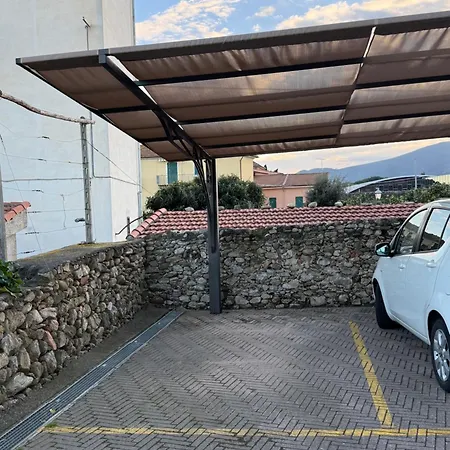 Casa Dade *